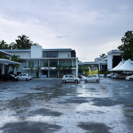 Treebo Trend Al Saj Convention Centre Kazhakuttam Eksteriør bilde